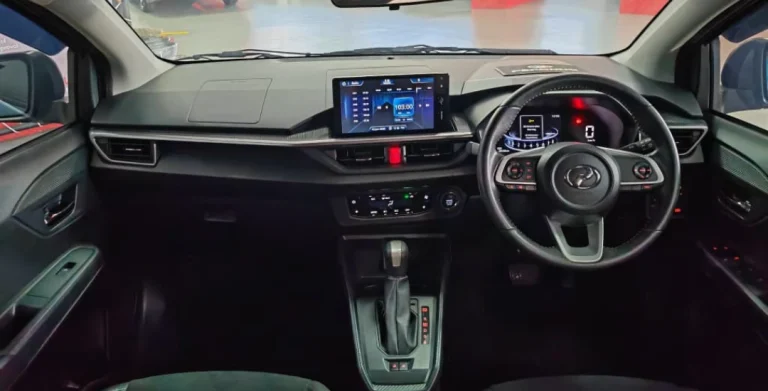 Axia 1.0AV 2024 VML5637 (6)