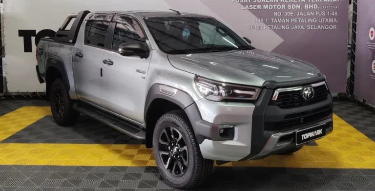 TOYOTA HILUX 2.8 ROGUE (4)